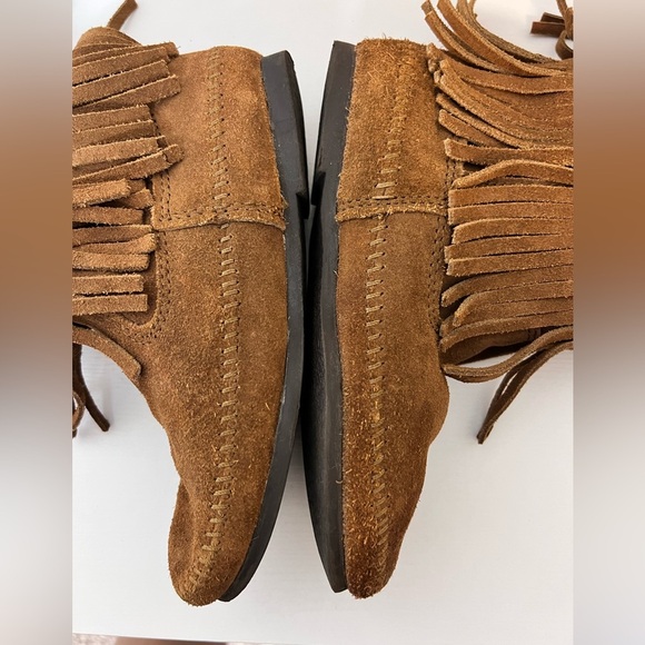 Minnetonka 1638 Women's US Size 9 Calf High Moccasin Brown Suede 3‎ Fringe Boots - Picture 4 of 7